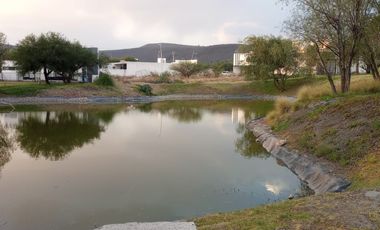 Casa de 3 Pisos en Renta, Querétaro, El Encino Residencial & Golf ¡Tu nuevo hogar!