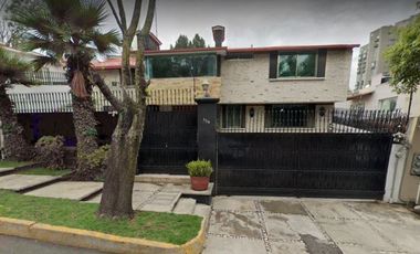 CASA EN REMATE EN FUENTES DEL PEDREGAL CDMX