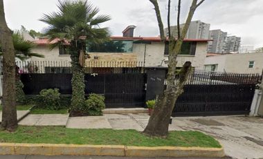 CASA EN REMATE EN FUENTES DEL PEDREGAL CDMX