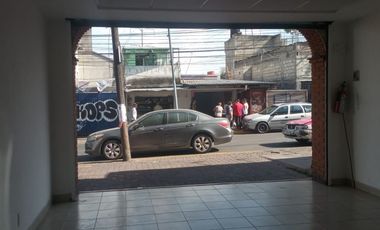 RENTA LOCAL COMERCIAL AVENIDA SAN BERNABE CON ALTO FLUJO VEHICULAR Y PEATONAL