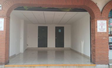 RENTA LOCAL COMERCIAL AVENIDA SAN BERNABE CON ALTO FLUJO VEHICULAR Y PEATONAL