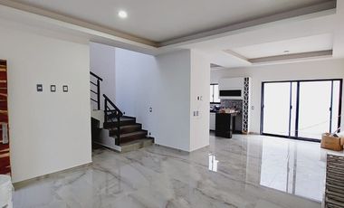 CASA EN VENTA, FRACC ATENAS, TUXTLA GUTIERREZ, CHIAPAS