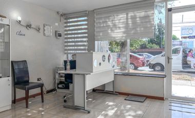 OPORTUNIDAD ÚNICA – CASA COMERCIAL EN MIRAFLORES BAJO