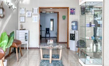 OPORTUNIDAD ÚNICA – CASA COMERCIAL EN MIRAFLORES BAJO