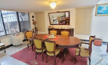 VENTA CASA EN LOS ALAMOS RIOBAMBA