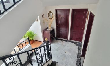 VENTA CASA EN LOS ALAMOS RIOBAMBA
