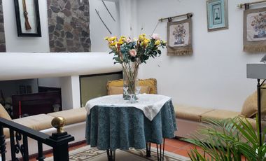 VENTA CASA EN LOS ALAMOS RIOBAMBA