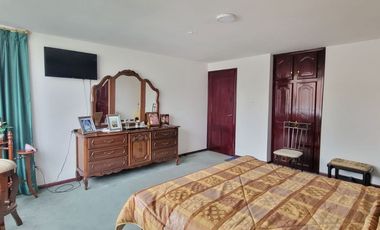 VENTA CASA EN LOS ALAMOS RIOBAMBA