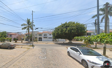 Departamento Ubicado en colonia Las Aralias, Puerto Vallarta Jalisco. Con 2 recamaras  y 88m2, a unos minutos de Costco Puerto Vallarta.