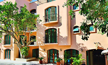 LOCAL COMERCIAL CENTRO PLAYA DEL CARMEN A PASOS DE LA 5TA AVENIDA