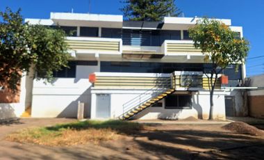 CASA COMERCIAL EN RENTA EN ESQUINA EN LA ARBIDE LEÓN GTO IDEAL PARA OFICINAS, ESCUELA, ACADEMIA, SPA, CONSULTORIOS A DOS CALLES DE AV. NICARAGUA