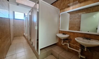 CASA COMERCIAL EN RENTA EN ESQUINA EN LA ARBIDE LEÓN GTO IDEAL PARA OFICINAS, ESCUELA, ACADEMIA, SPA, CONSULTORIOS A DOS CALLES DE AV. NICARAGUA