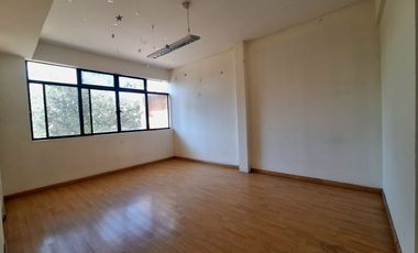 CASA COMERCIAL EN RENTA EN ESQUINA EN LA ARBIDE LEÓN GTO IDEAL PARA OFICINAS, ESCUELA, ACADEMIA, SPA, CONSULTORIOS A DOS CALLES DE AV. NICARAGUA