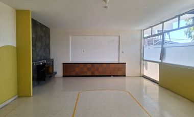 CASA COMERCIAL EN RENTA EN ESQUINA EN LA ARBIDE LEÓN GTO IDEAL PARA OFICINAS, ESCUELA, ACADEMIA, SPA, CONSULTORIOS A DOS CALLES DE AV. NICARAGUA