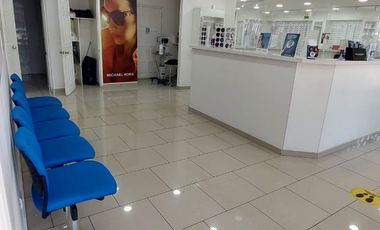 GRAN LOCAL CENTRICO, 262 M2 EN DOS NIVELES, AMPTO TODO COMERCIO