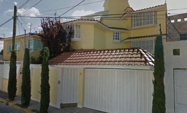 Casa En Venta En Cda. Fresnos 6, Mz 009, Casa Blanca, Metepec, Estado De México
