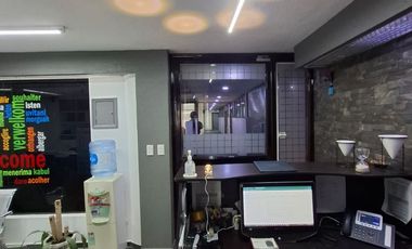 OFICINA EN VENTA DE 126 M2, CUENTA CON SIETE CUBICULOS EN LA COL. PORTALES SUR