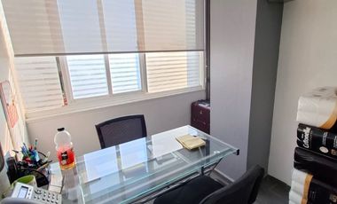 OFICINA EN VENTA DE 126 M2, CUENTA CON SIETE CUBICULOS EN LA COL. PORTALES SUR