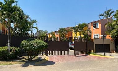 Casa en venta, fraccionamiento con alberca, jardin y vigilancia las 24 horas