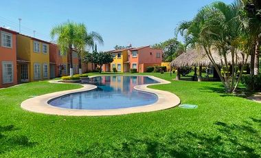 Casa en venta, fraccionamiento con alberca, jardin y vigilancia las 24 horas