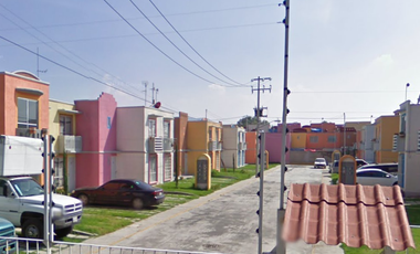 CASA EN REMATE EN HACIENDA DEL JARDIN TULTEPEC