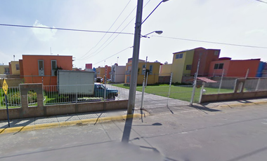 CASA EN REMATE EN HACIENDA DEL JARDIN TULTEPEC