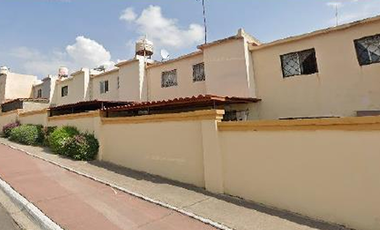 HERMOSA CASA EN VENTA DE RECUPERACION BANCARIA, PASEOS DE SANTIAGO, COYULA, JALISCO