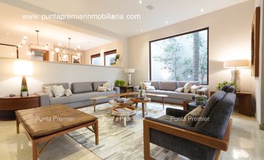 Casa de Lujo en Renta en Lomas Del Valle Amueblada Zona Andares Zapopan