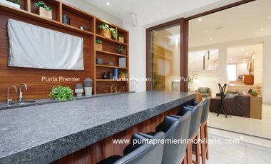 Casa de Lujo en Renta en Lomas Del Valle Amueblada Zona Andares Zapopan