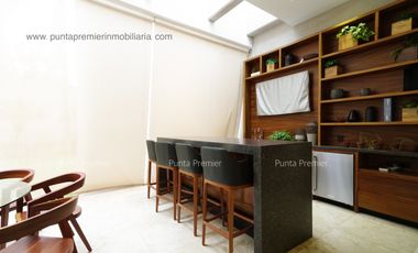 Casa de Lujo en Renta en Lomas Del Valle Amueblada Zona Andares Zapopan