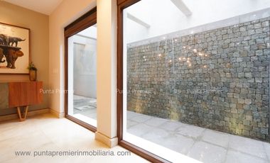 Casa de Lujo en Renta en Lomas Del Valle Amueblada Zona Andares Zapopan