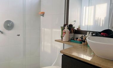 VENDO APARTAMENTO EN LA TRANSVERSAL INFERIOR 116 METROS