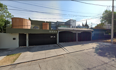 CASA EN REMATE EN CD SATELITE CDMX