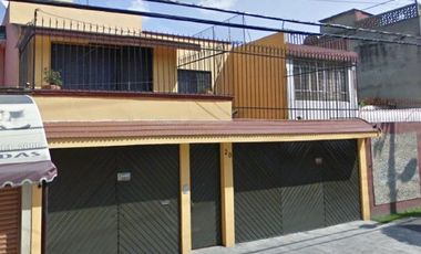 CASA EN REMATE EN JARDIN BALBUENA CDMX