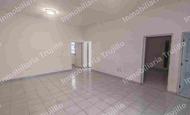 VENDO CASA EN LA COLONIA LUIS ECHEVERRIA, A UN LADO DEL HOTEL PLAYA DE ORO VERACRUZ