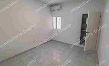 VENDO CASA EN LA COLONIA LUIS ECHEVERRIA, A UN LADO DEL HOTEL PLAYA DE ORO VERACRUZ