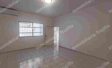 VENDO CASA EN LA COLONIA LUIS ECHEVERRIA, A UN LADO DEL HOTEL PLAYA DE ORO VERACRUZ