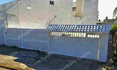 VENDO CASA EN LA COLONIA LUIS ECHEVERRIA, A UN LADO DEL HOTEL PLAYA DE ORO VERACRUZ