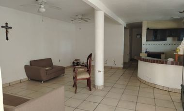 EXCELENTE CASA EN VENTA A PRECIO DE TERRENO...