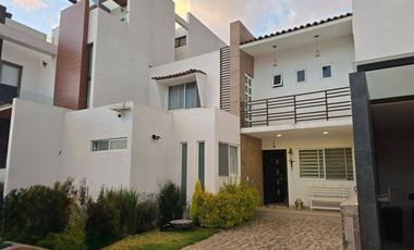 CASA EN VENTA, CIRCUITO METROPOLITANO  EXTERIOR, METEPEC, CERCA DE TOLUCA