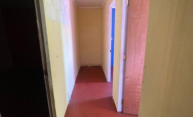 4 Casa en terreno de 213 Mts. Aprox. Cercana a Avda. José Miguel Carrera, Paradero 38 de Gran Avenida.