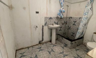 4 Casa en terreno de 213 Mts. Aprox. Cercana a Avda. José Miguel Carrera, Paradero 38 de Gran Avenida.