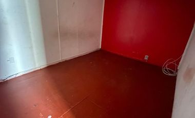 4 Casa en terreno de 213 Mts. Aprox. Cercana a Avda. José Miguel Carrera, Paradero 38 de Gran Avenida.