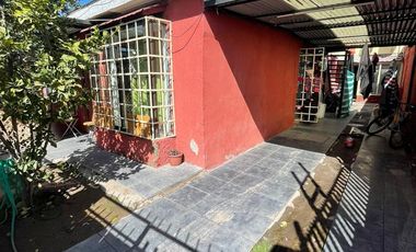 4 Casa en terreno de 213 Mts. Aprox. Cercana a Avda. José Miguel Carrera, Paradero 38 de Gran Avenida.