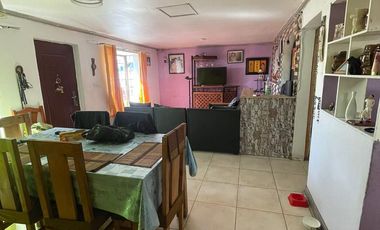 4 Casa en terreno de 213 Mts. Aprox. Cercana a Avda. José Miguel Carrera, Paradero 38 de Gran Avenida.