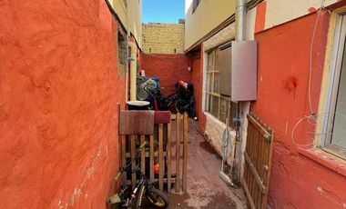 4 Casa en terreno de 213 Mts. Aprox. Cercana a Avda. José Miguel Carrera, Paradero 38 de Gran Avenida.