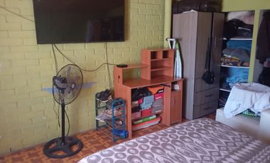 Venta Casa de 2 Pisos con Local Comercial en Pudahuel Sur