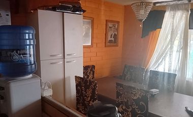 Venta Casa de 2 Pisos con Local Comercial en Pudahuel Sur
