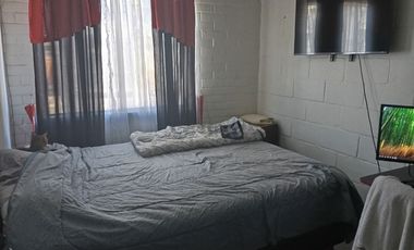 Venta Casa de 2 Pisos con Local Comercial en Pudahuel Sur