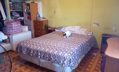 Venta Casa de 2 Pisos con Local Comercial en Pudahuel Sur